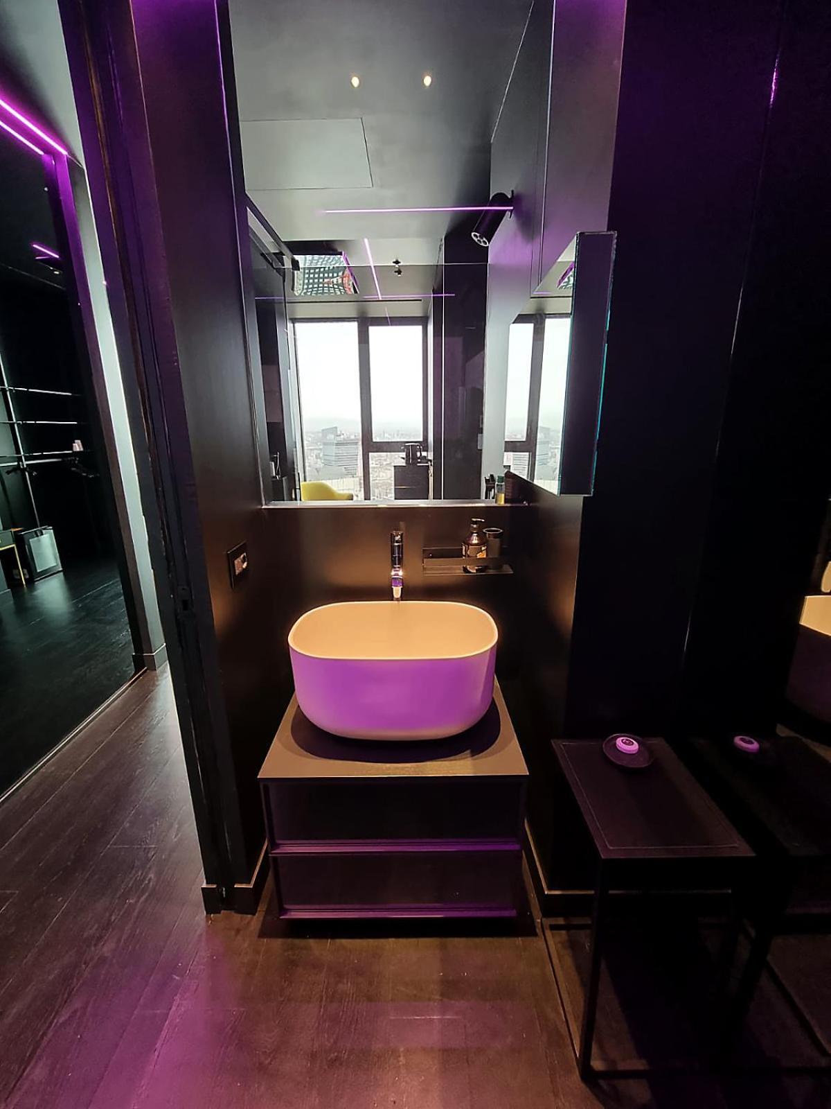 Skyline Solaria Milano Hotell Exteriör bild